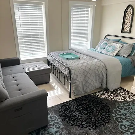 Appartement Minutes To The River Walk And The Alamo Pet Friendly Sleeps 8!